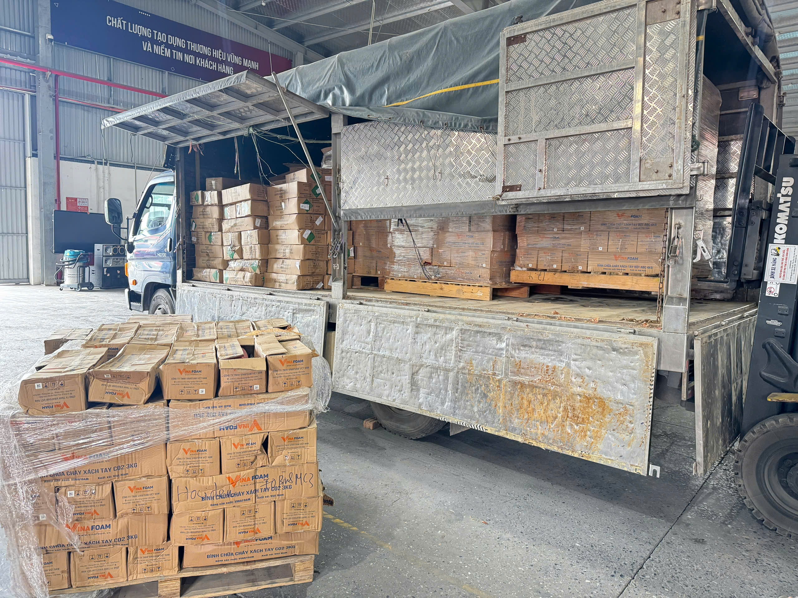 Hoạt Động Xuất Hàng Tại Kho VinaFire – Chủ Động Nguồn Hàng, Đảm Bảo Tiến Độ Công Trình